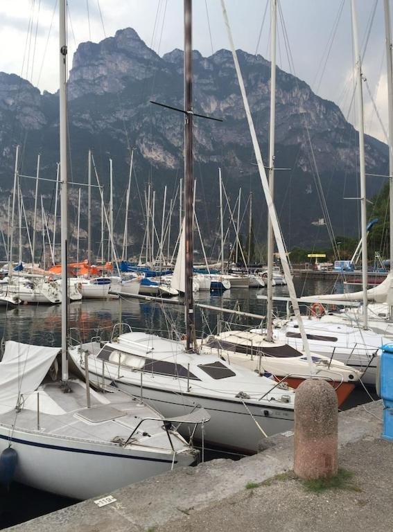 Casa Filippo Large 3 Room Apartment, Close To The Beach, Free Wifi Internet Riva del Garda Exteriér fotografie