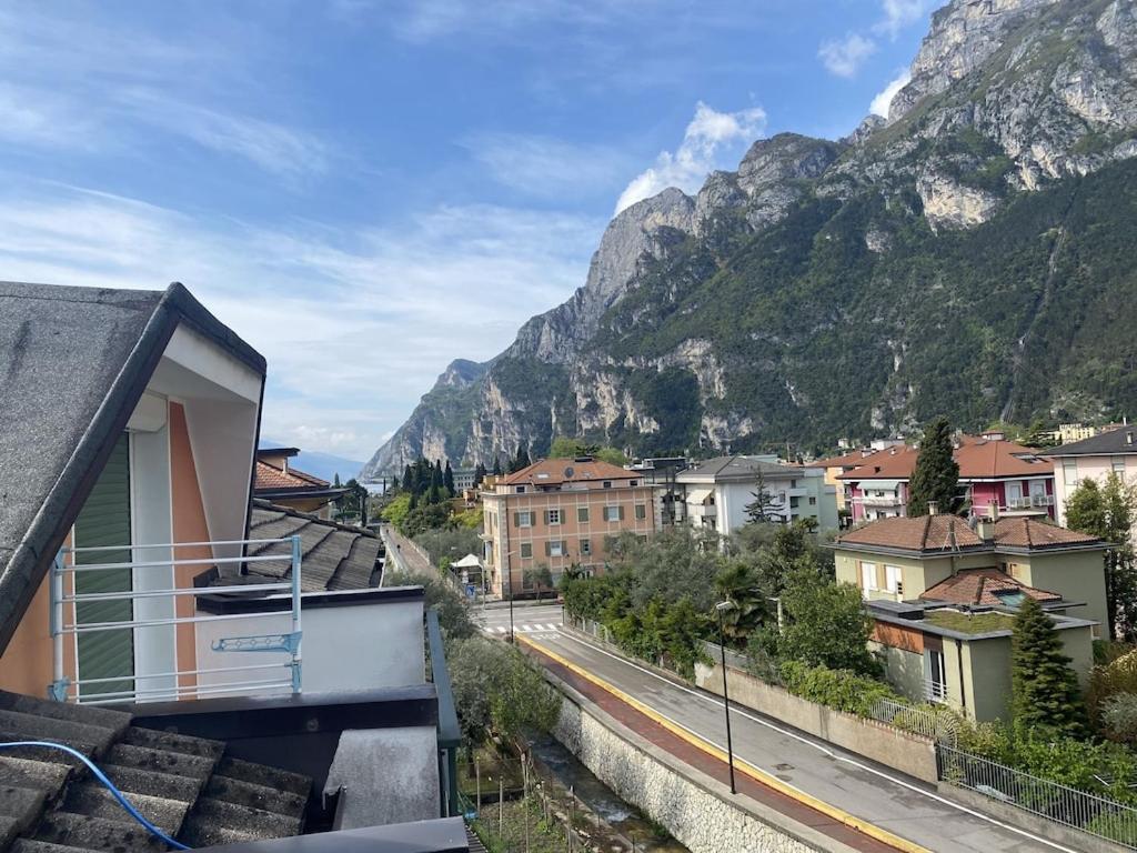 Casa Filippo Large 3 Room Apartment, Close To The Beach, Free Wifi Internet Riva del Garda Exteriér fotografie