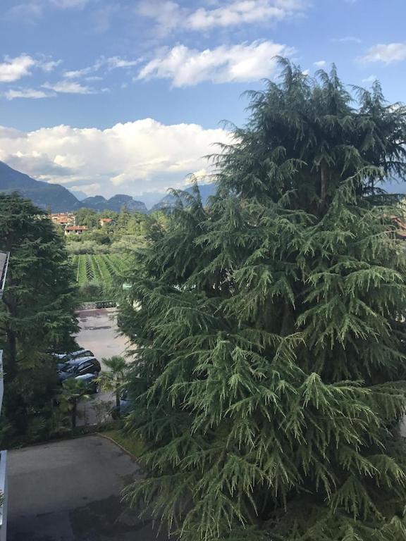 Casa Filippo Large 3 Room Apartment, Close To The Beach, Free Wifi Internet Riva del Garda Exteriér fotografie